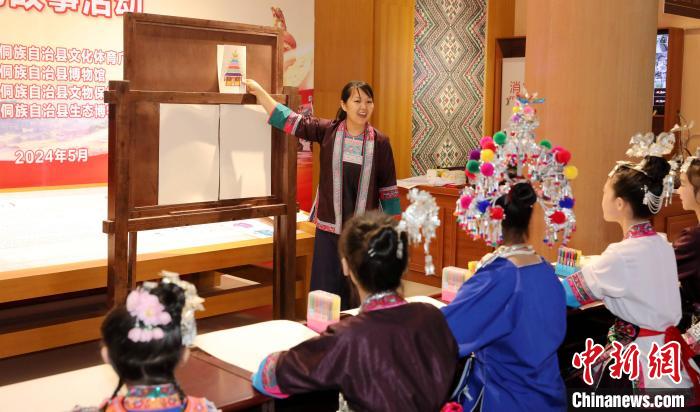 图为活动现场。龚普康 摄